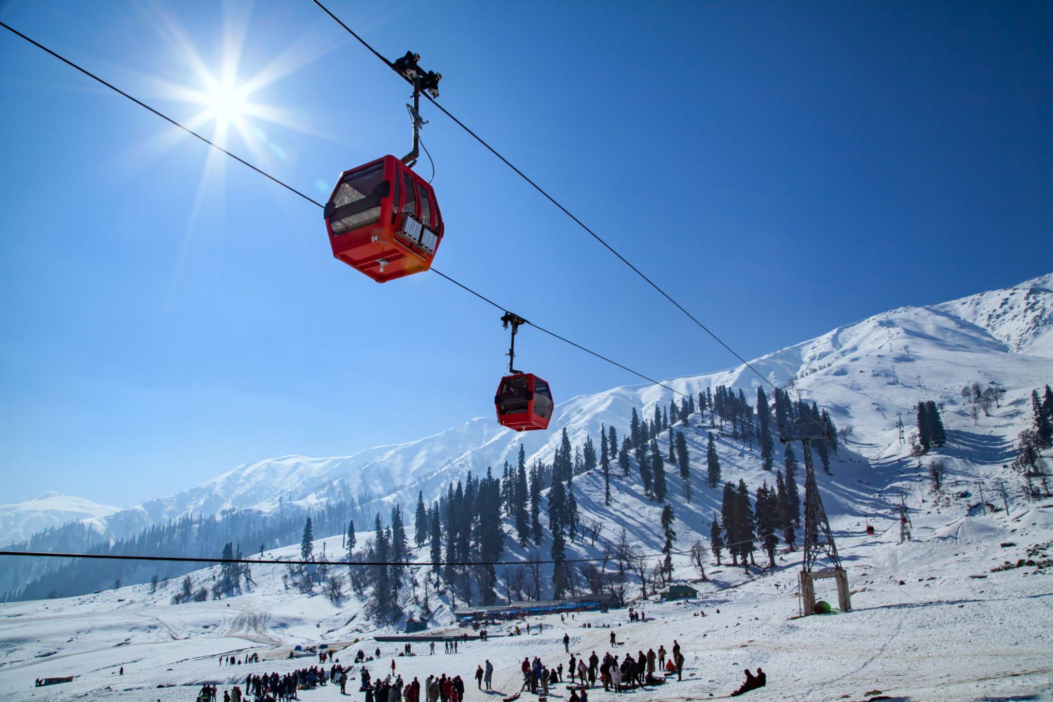 kashmir tour package -gulmarg-gondola best travel agency in chandigarh - Teji Travels